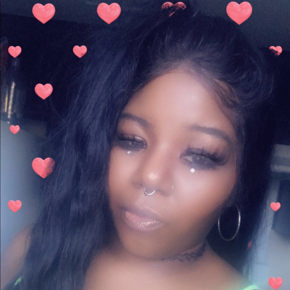 Meet your Posher, Karissa